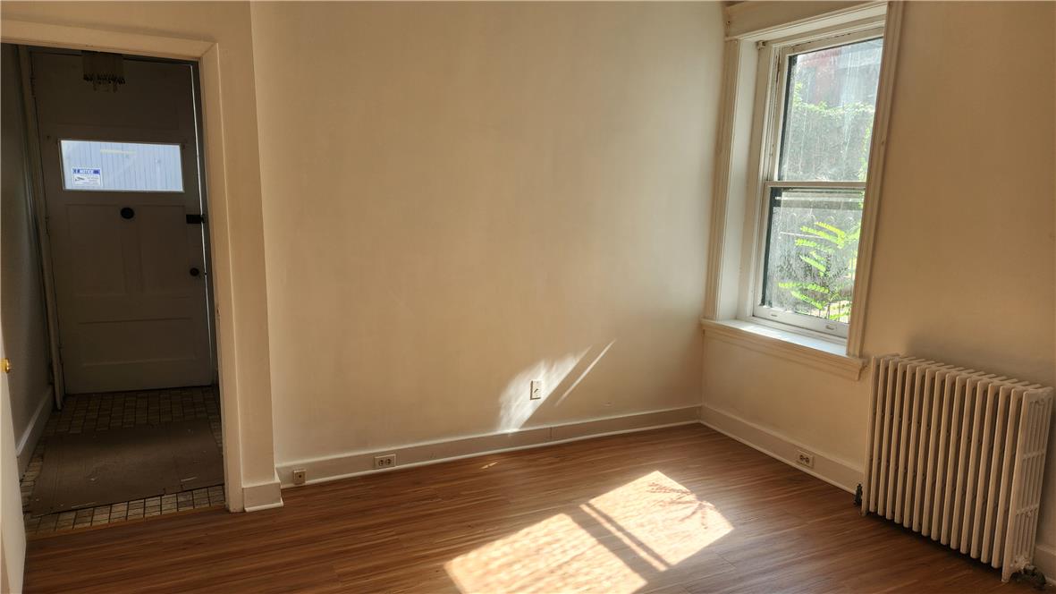 527 Wyandotte Street 1st Floor-rear Property Photo 12