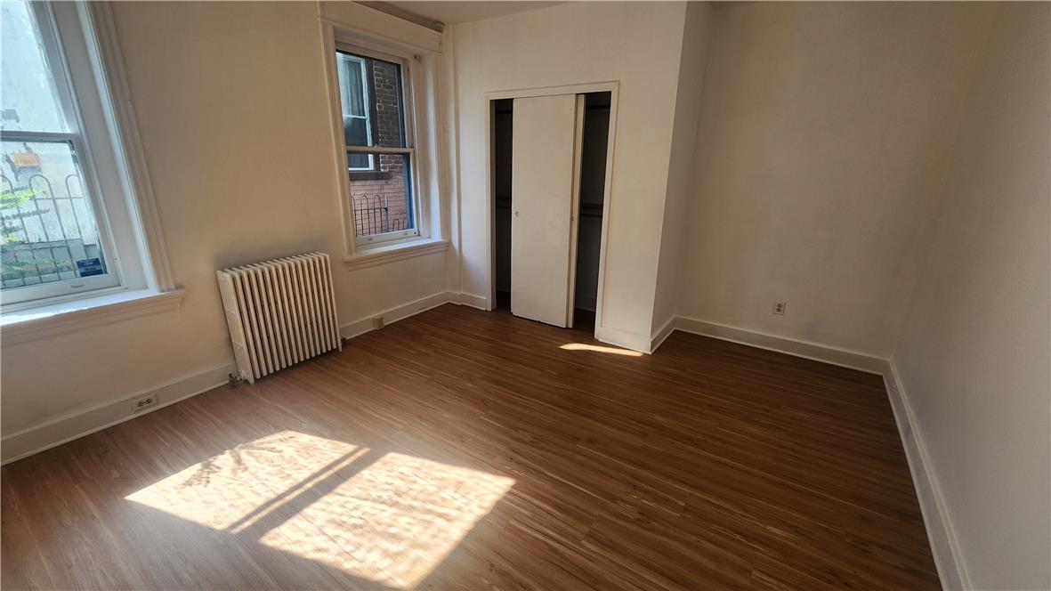 527 Wyandotte Street 1st Floor-rear Property Photo 16