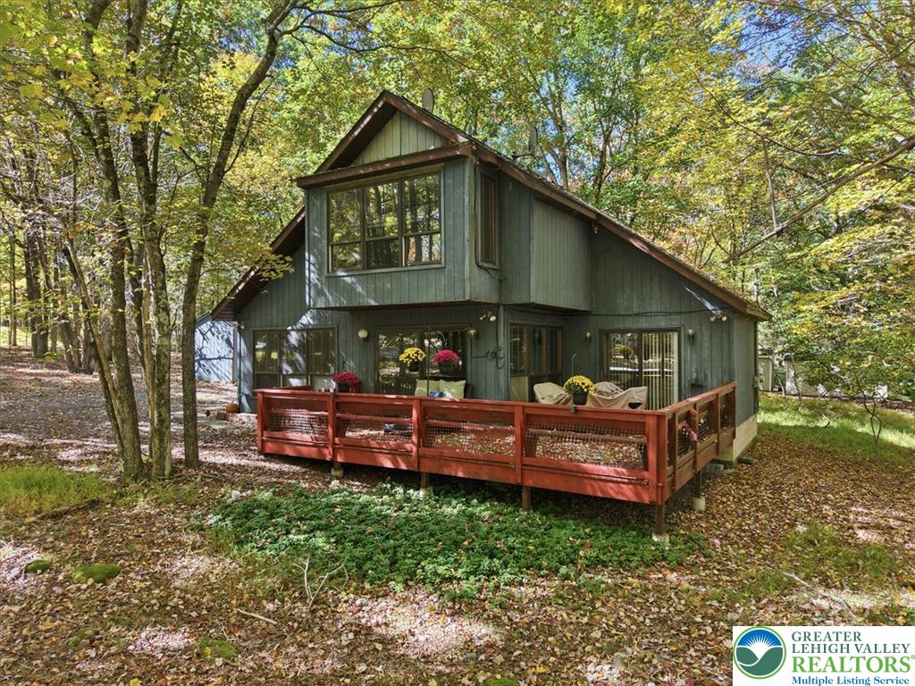 69 Guest Circle Property Photo 6