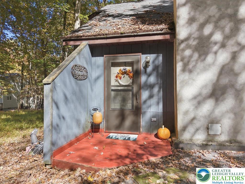 69 Guest Circle Property Photo 8