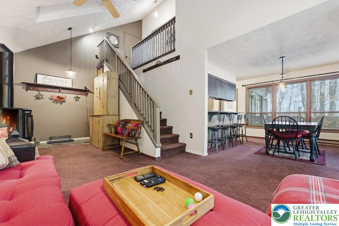 69 Guest Circle Property Photo 12