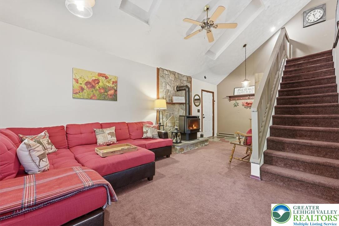 69 Guest Circle Property Photo 15
