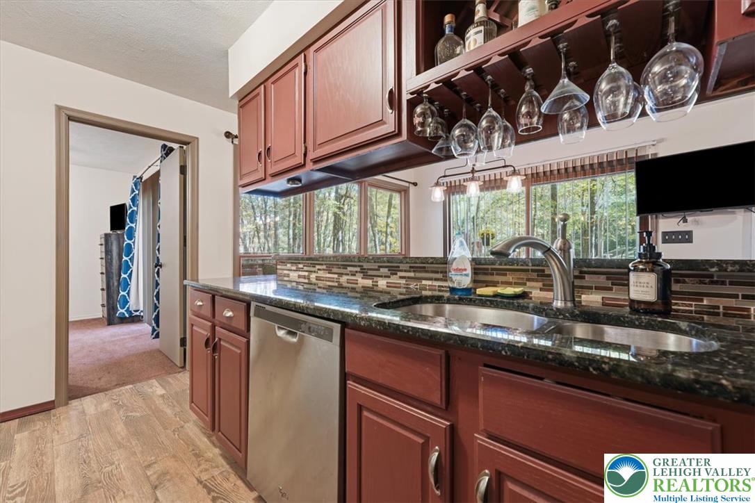 69 Guest Circle Property Photo 23