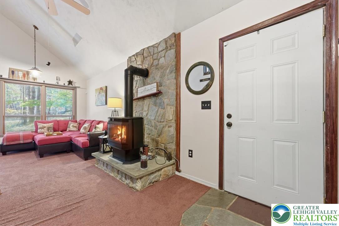 69 Guest Circle Property Photo 24