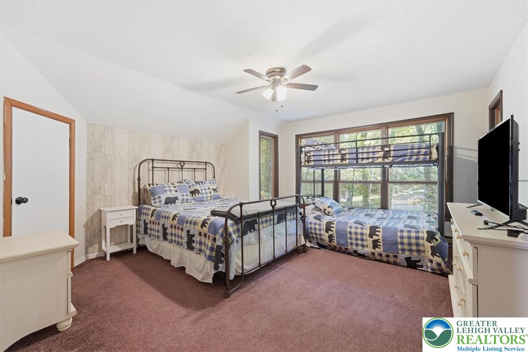 69 Guest Circle Property Photo 30