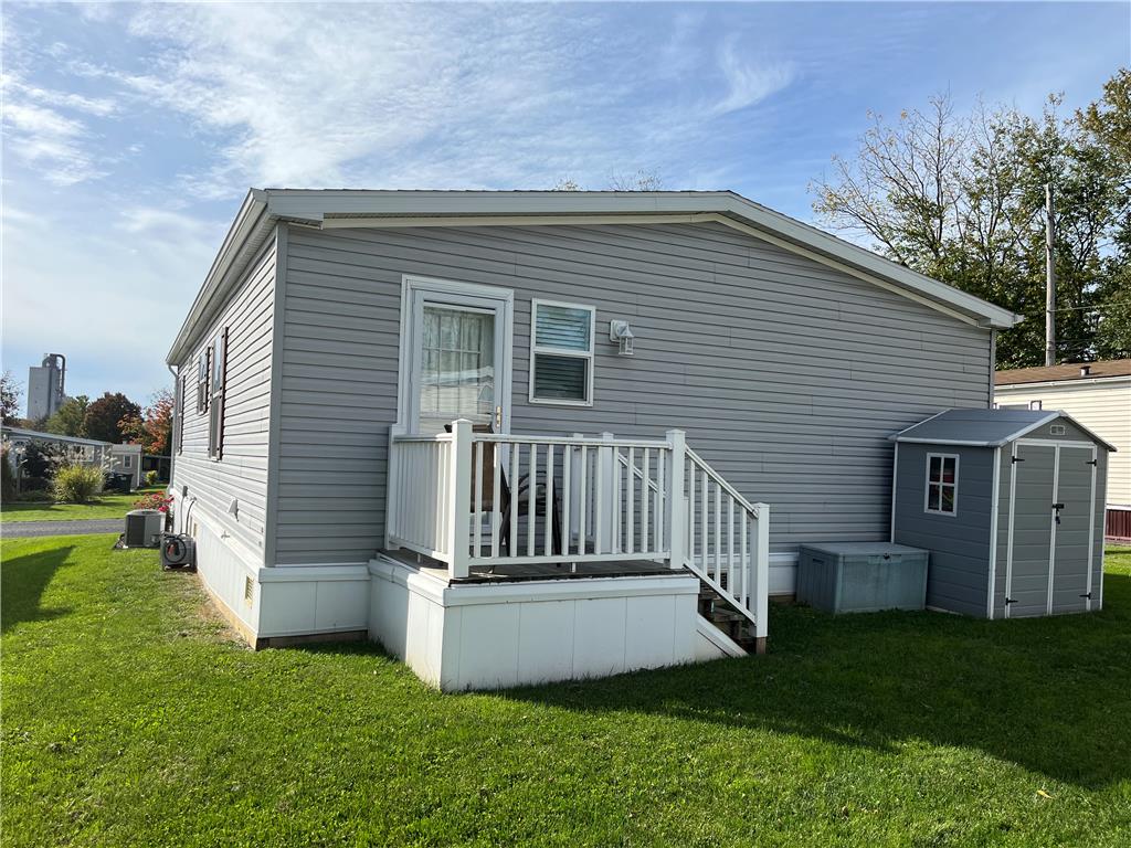 65 Wildbriar Court Property Photo 2