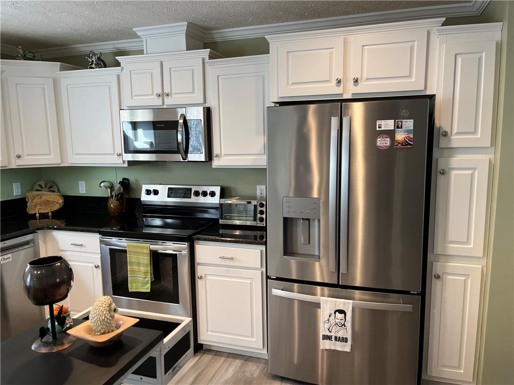 65 Wildbriar Court Property Photo 8