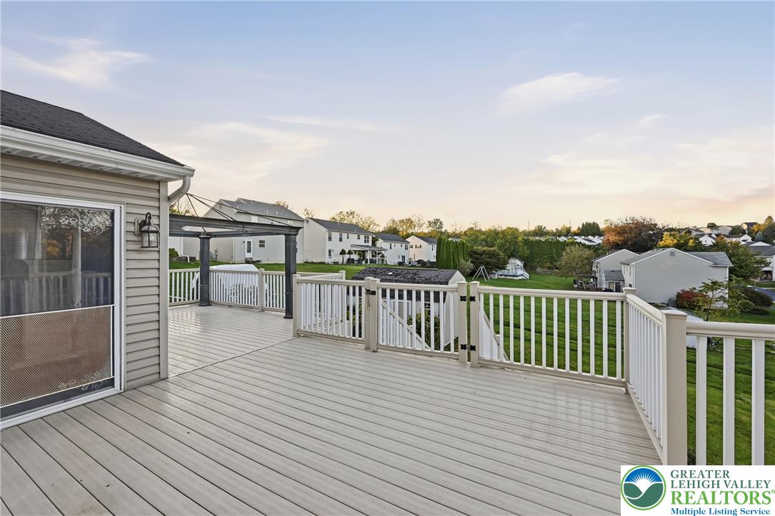 5660 North Coplay Road Property Photo 4