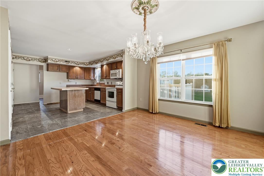 5660 North Coplay Road Property Photo 7
