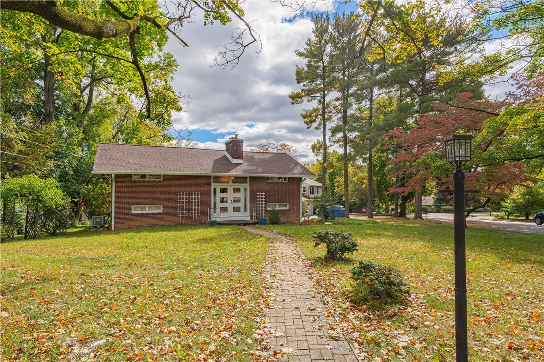 215 Moreland Avenue Property Photo 2