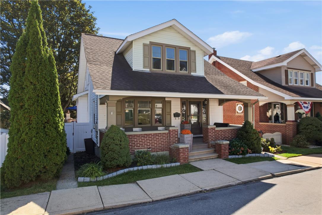 14 West Applegate Avenue Property Photo 4