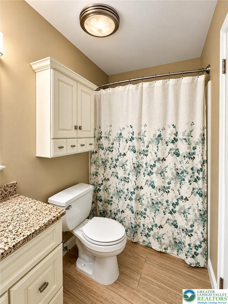68 Highlands Boulevard Property Photo 25