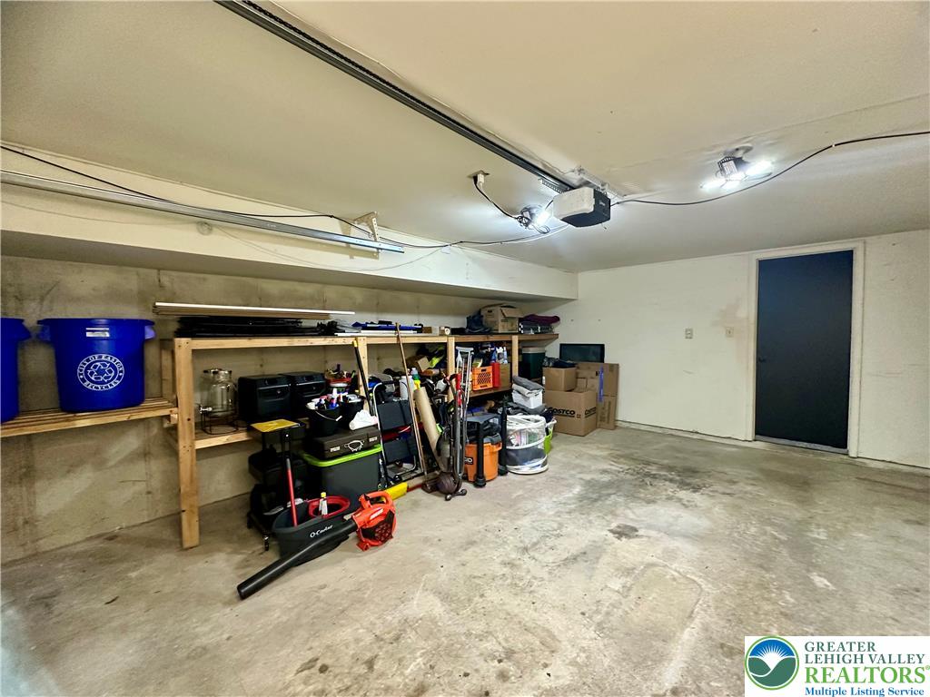 68 Highlands Boulevard Property Photo 28