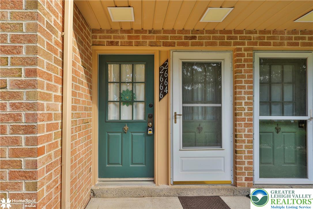 2666 Rolling Green Place Property Photo 2