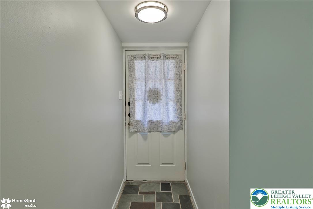 2666 Rolling Green Place Property Photo 3