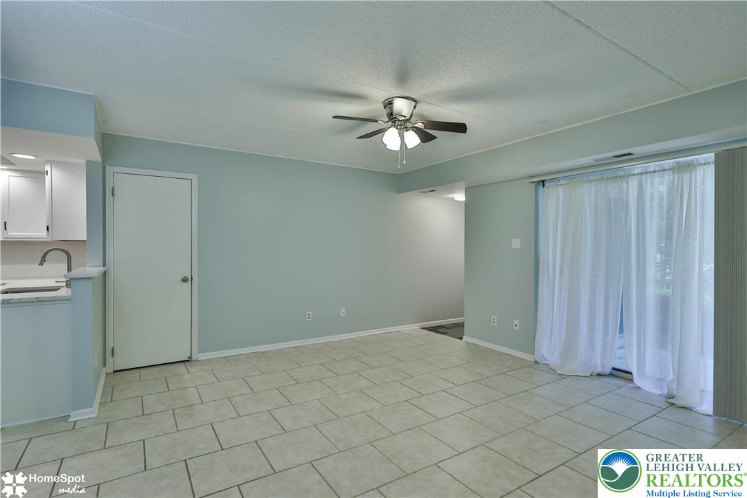2666 Rolling Green Place Property Photo 8