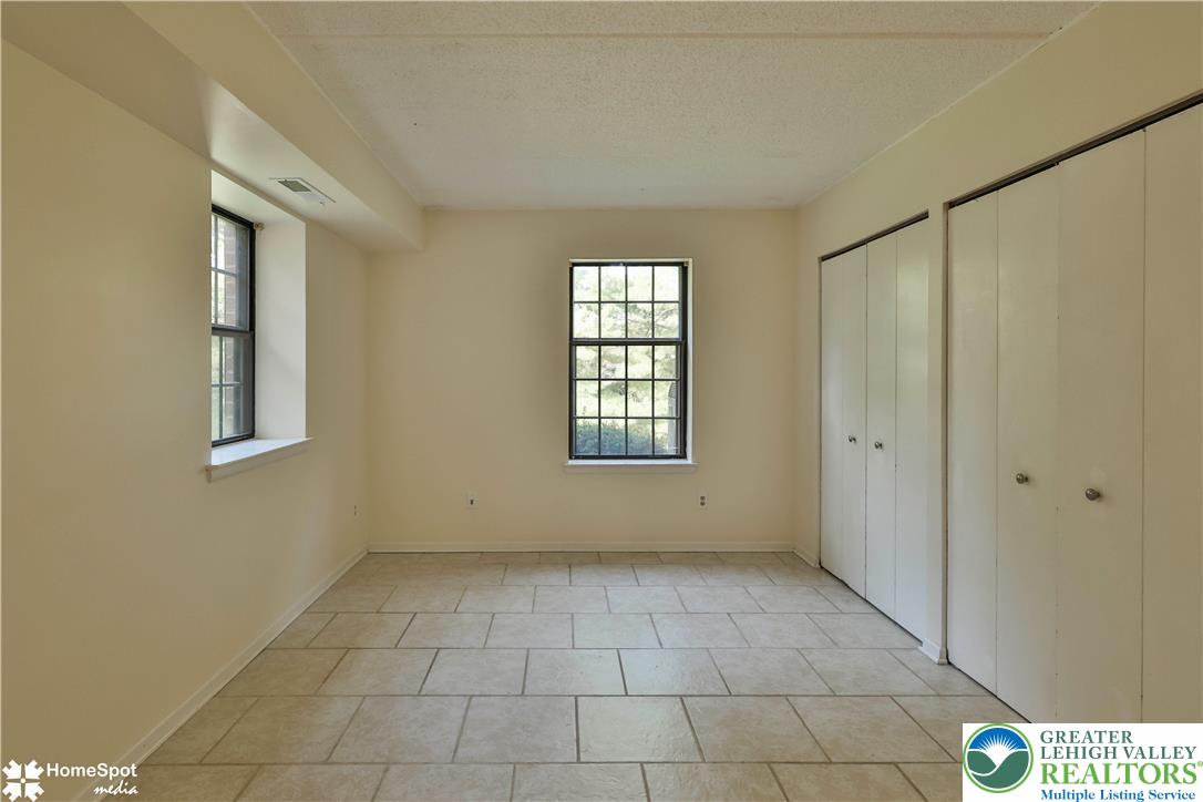 2666 Rolling Green Place Property Photo 12