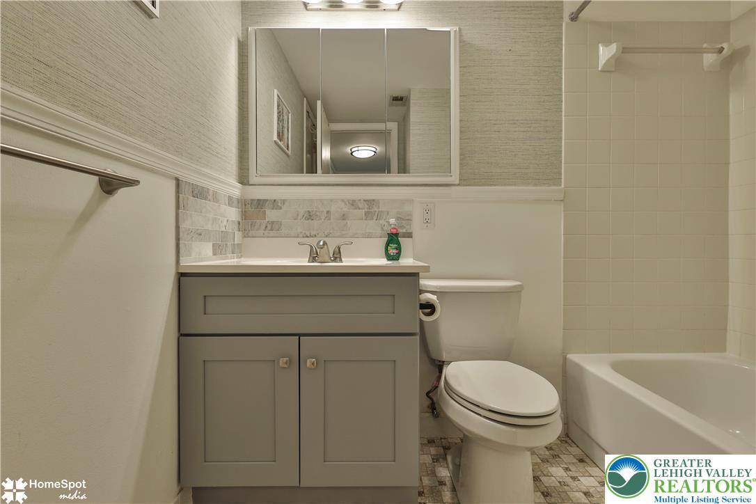 2666 Rolling Green Place Property Photo 15