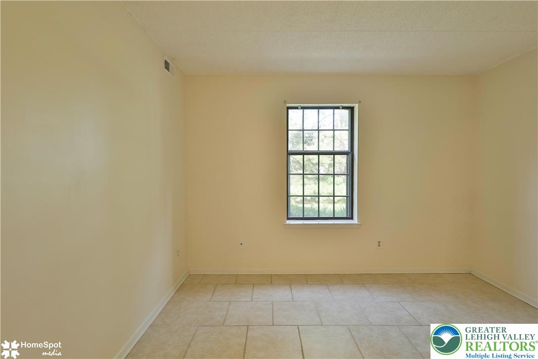 2666 Rolling Green Place Property Photo 17