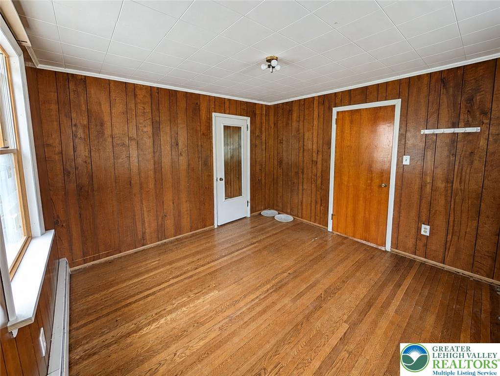 2198 Focht Avenue Property Photo 8