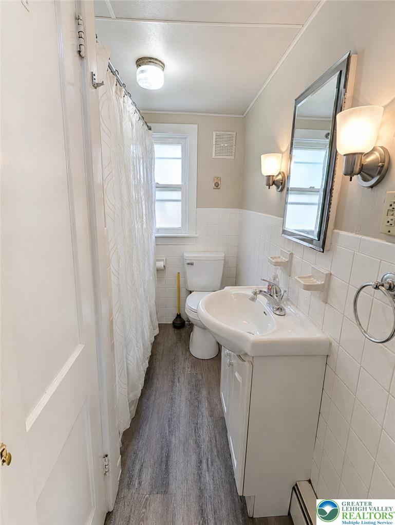 2198 Focht Avenue Property Photo 10