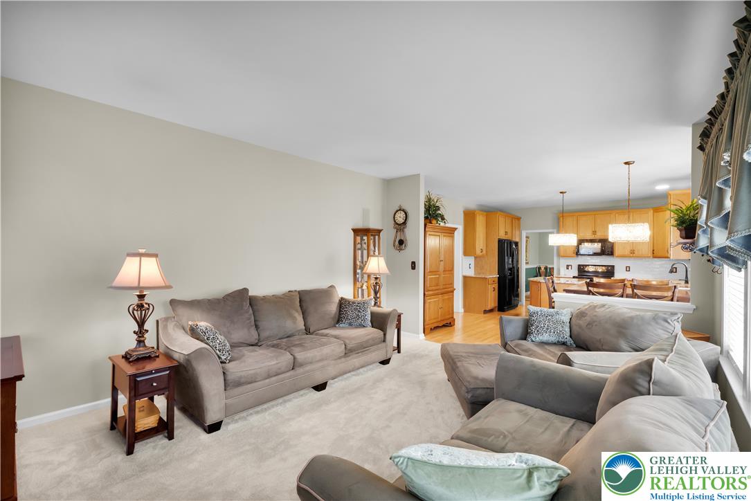 1263 Crofton Drive Property Photo 12