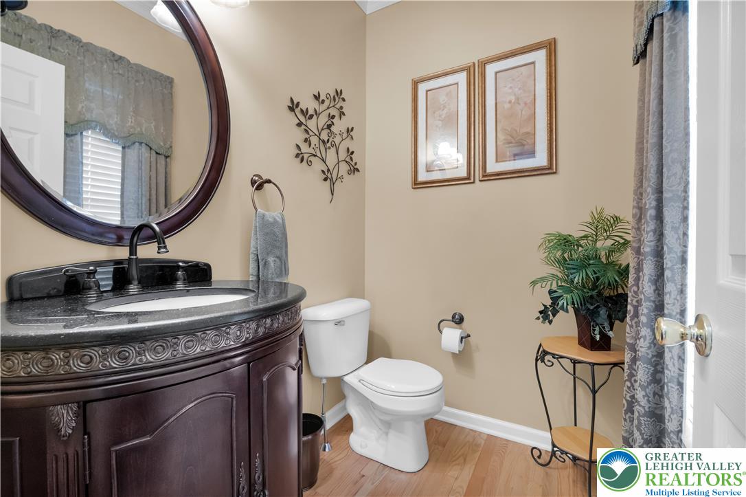 1263 Crofton Drive Property Photo 15