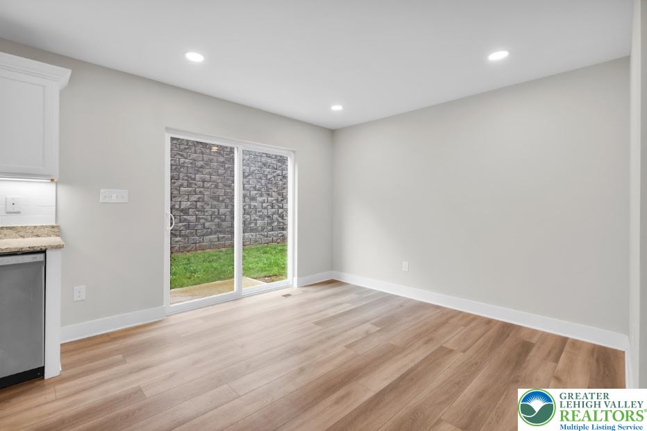 819 Palmer Street Property Photo 11