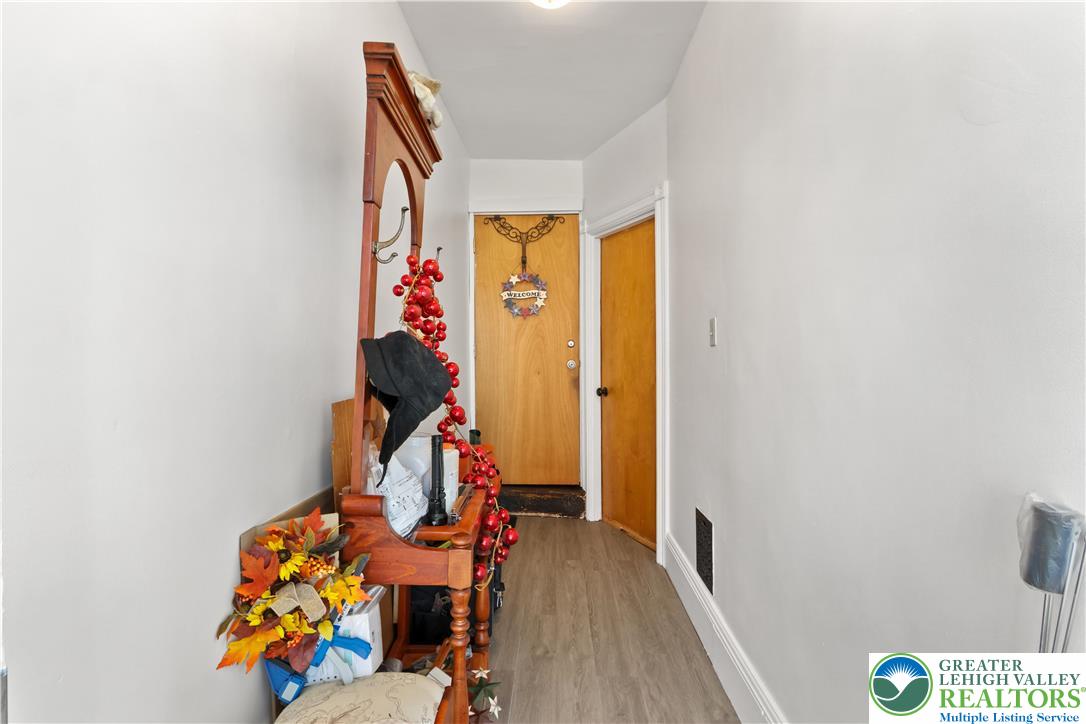 200 North 8th Street Property Photo 5