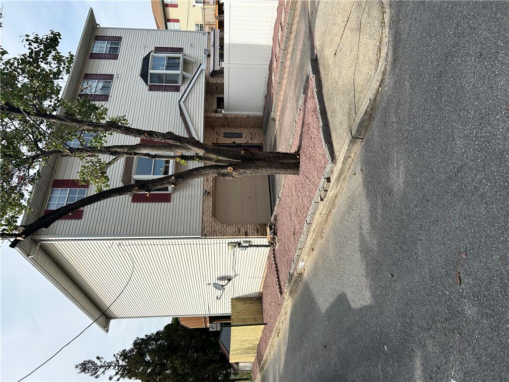 740 North Quebec Street Property Photo 2
