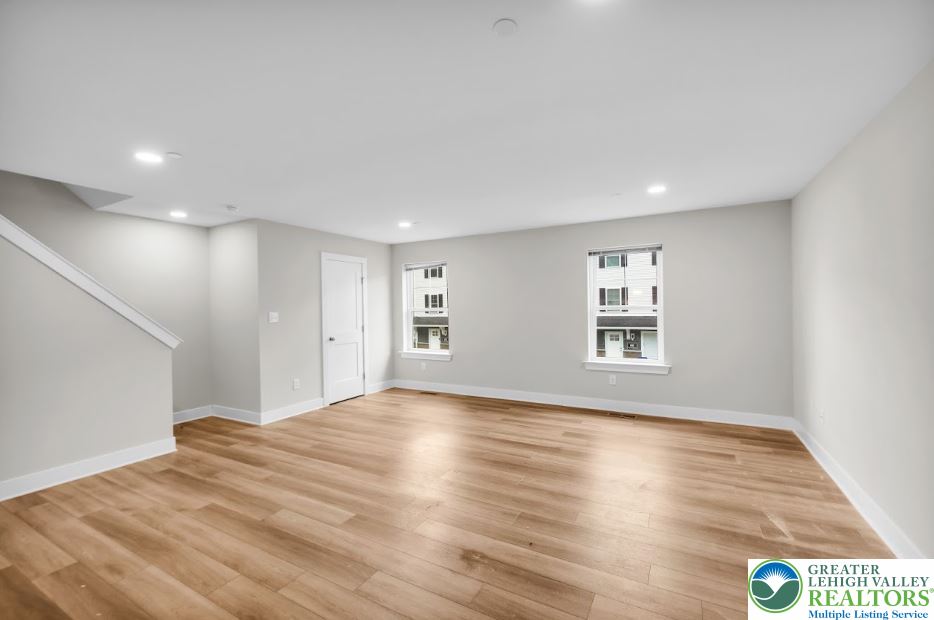 813 Palmer Street Property Photo 12