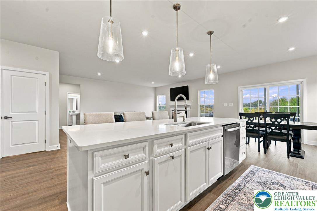 3544 High Meadow Drive Property Photo 3