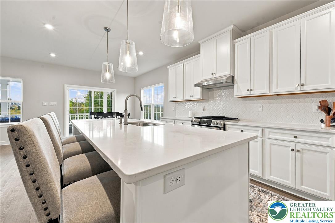 3544 High Meadow Drive Property Photo 4