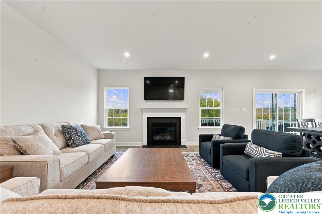 3544 High Meadow Drive Property Photo 8