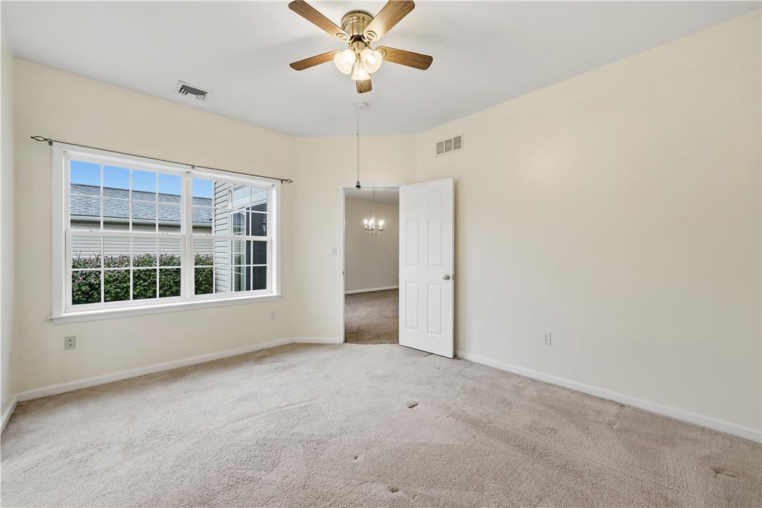240 Patterson Walk Property Photo 13