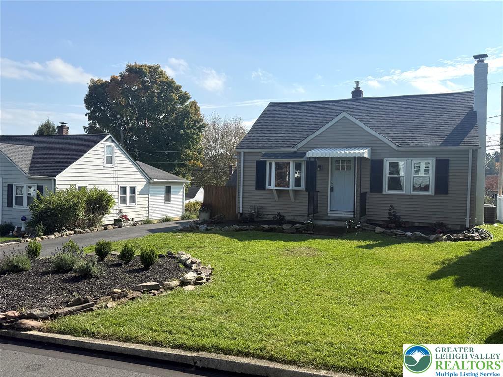 2632 Eldridge Avenue Property Photo 1