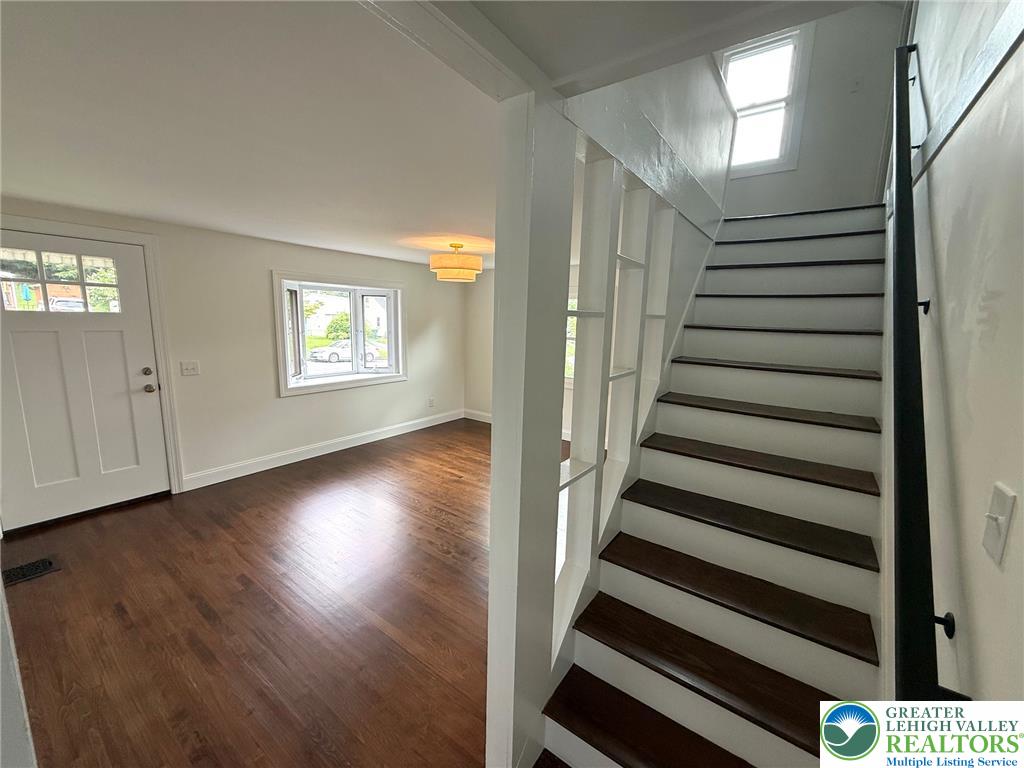 2632 Eldridge Avenue Property Photo 7