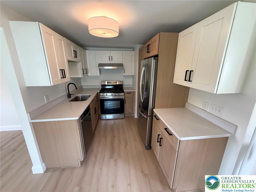2632 Eldridge Avenue Property Photo 14