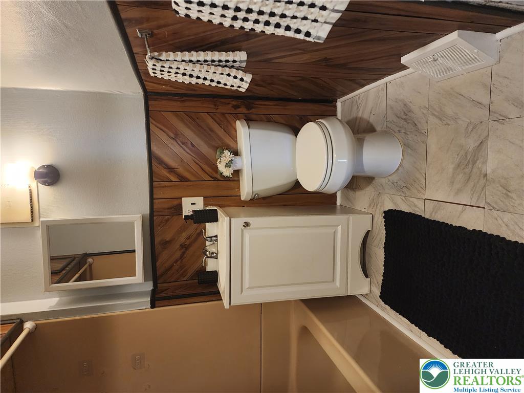 1341 Pine Street Property Photo 24