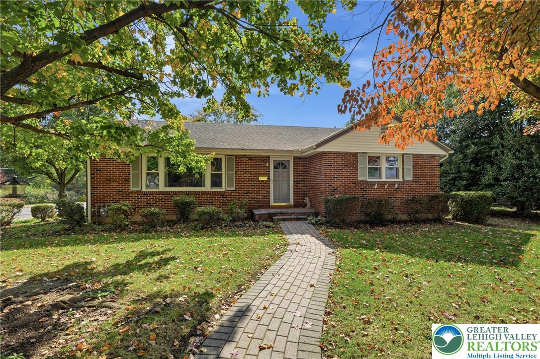 865 Bridge Street Property Photo 1