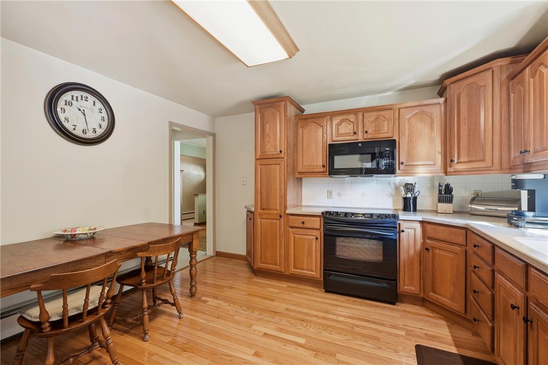 865 Bridge Street Property Photo 13