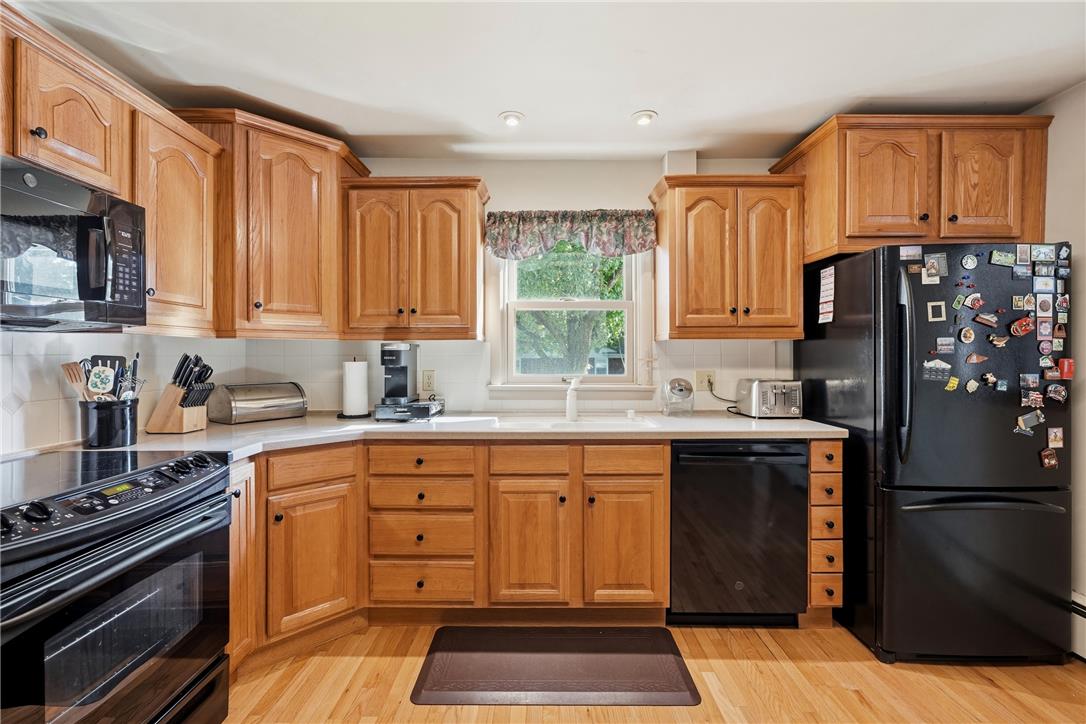 865 Bridge Street Property Photo 15