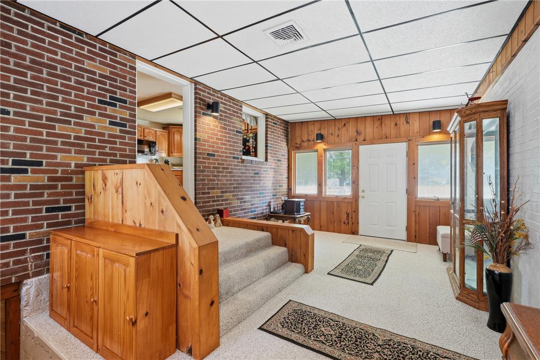 865 Bridge Street Property Photo 19
