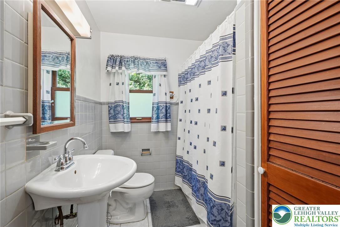 865 Bridge Street Property Photo 29