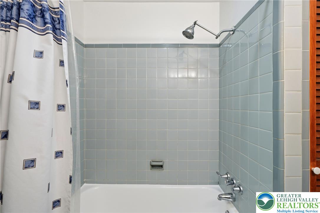865 Bridge Street Property Photo 30