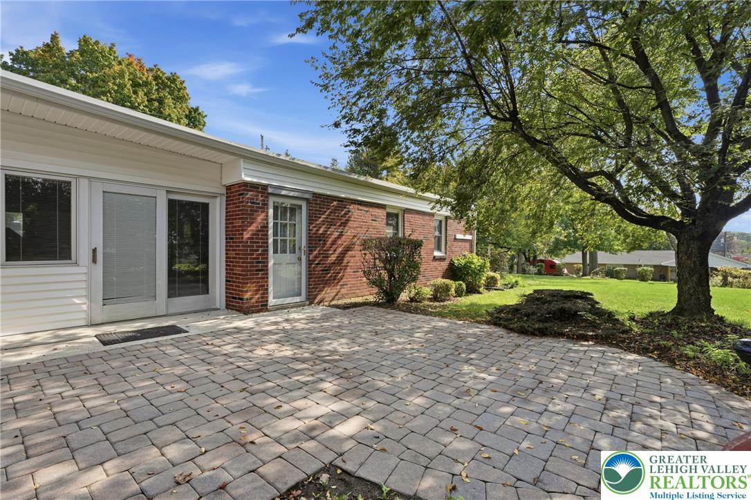 865 Bridge Street Property Photo 57