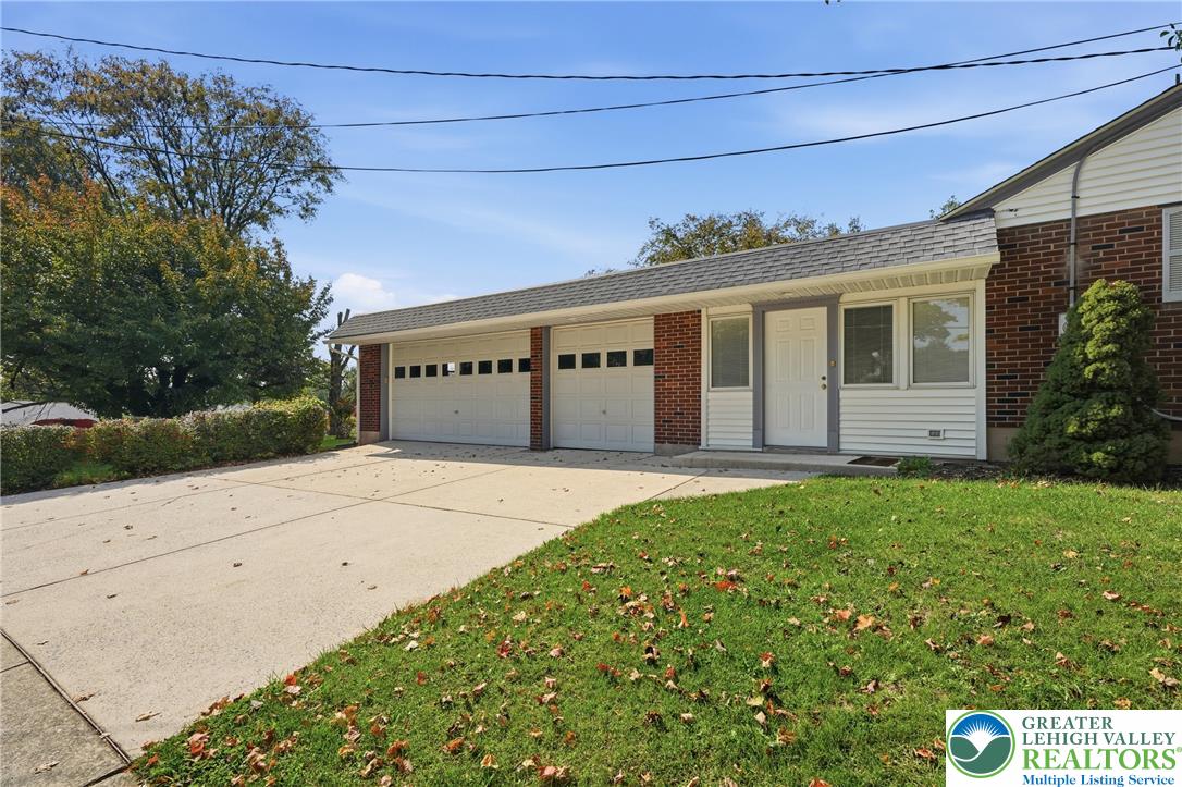 865 Bridge Street Property Photo 73