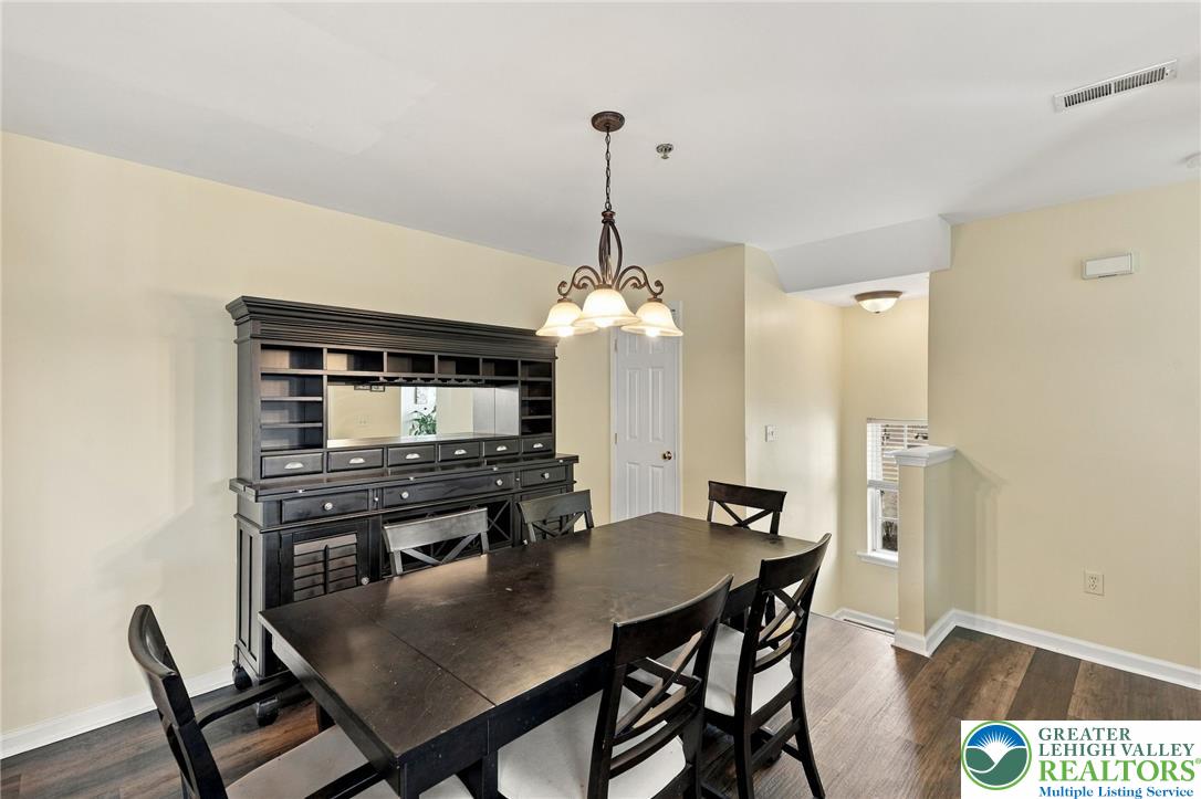 7120 Pioneer Drive Property Photo 16
