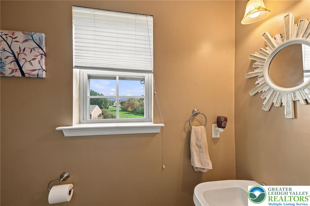 7120 Pioneer Drive Property Photo 28