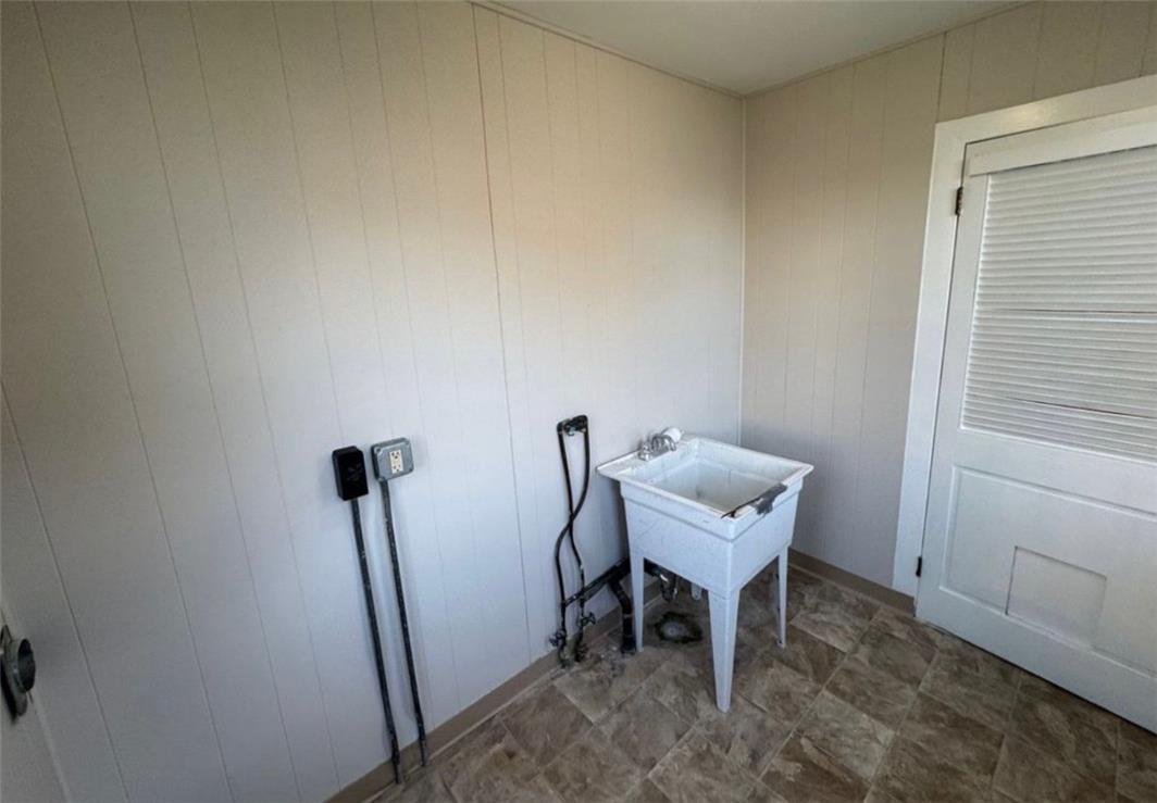 805 Washington Property Photo 12